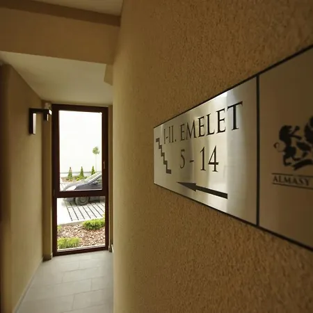 Almasy Apartmanhaz