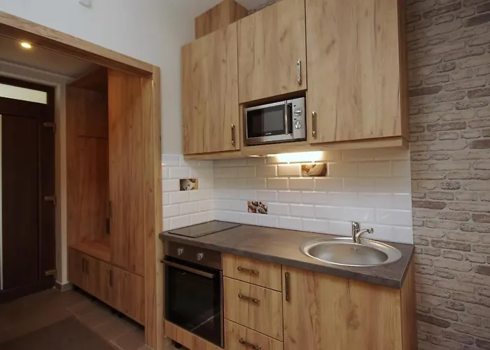 Almasy Apartmanhaz * Jula