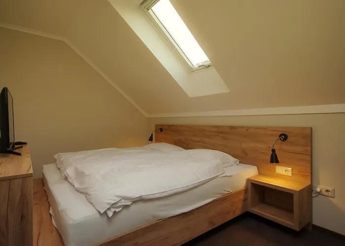 Almasy Apartmanhaz